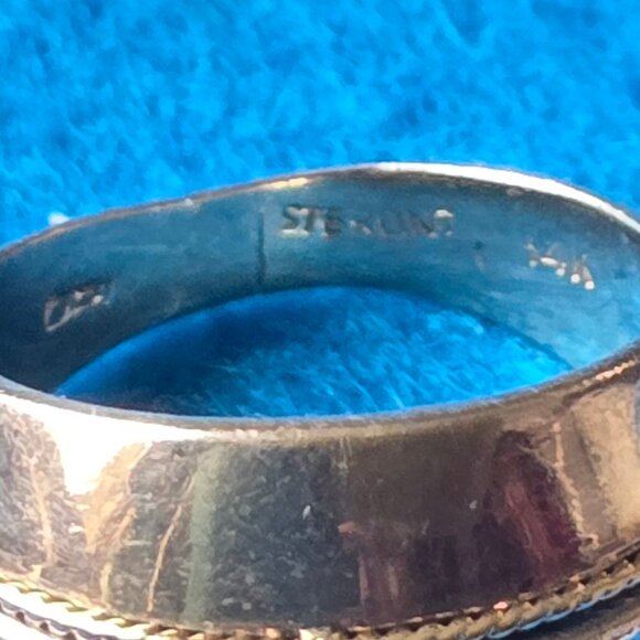 Sterling Silver and 14 K Gold Band Ring - Picture 4 of 9